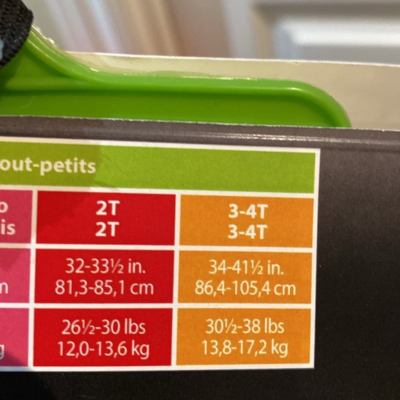 Batman DC Padded Muscle Chest Boys Halloween Costume Size 2T - Picture 9 of 10